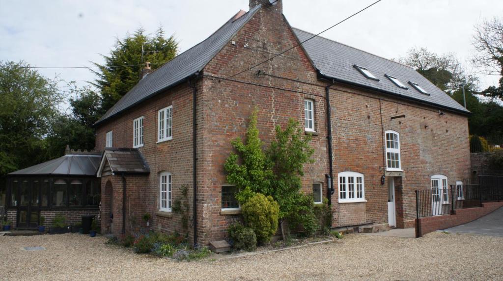 The Old Mill Bed And Breakfast Bere Regis Exterior photo